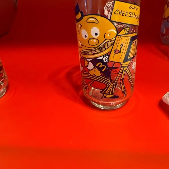 American Vintage Character Glass Set - Multicolor McDonald’s - Picture 7 of 13